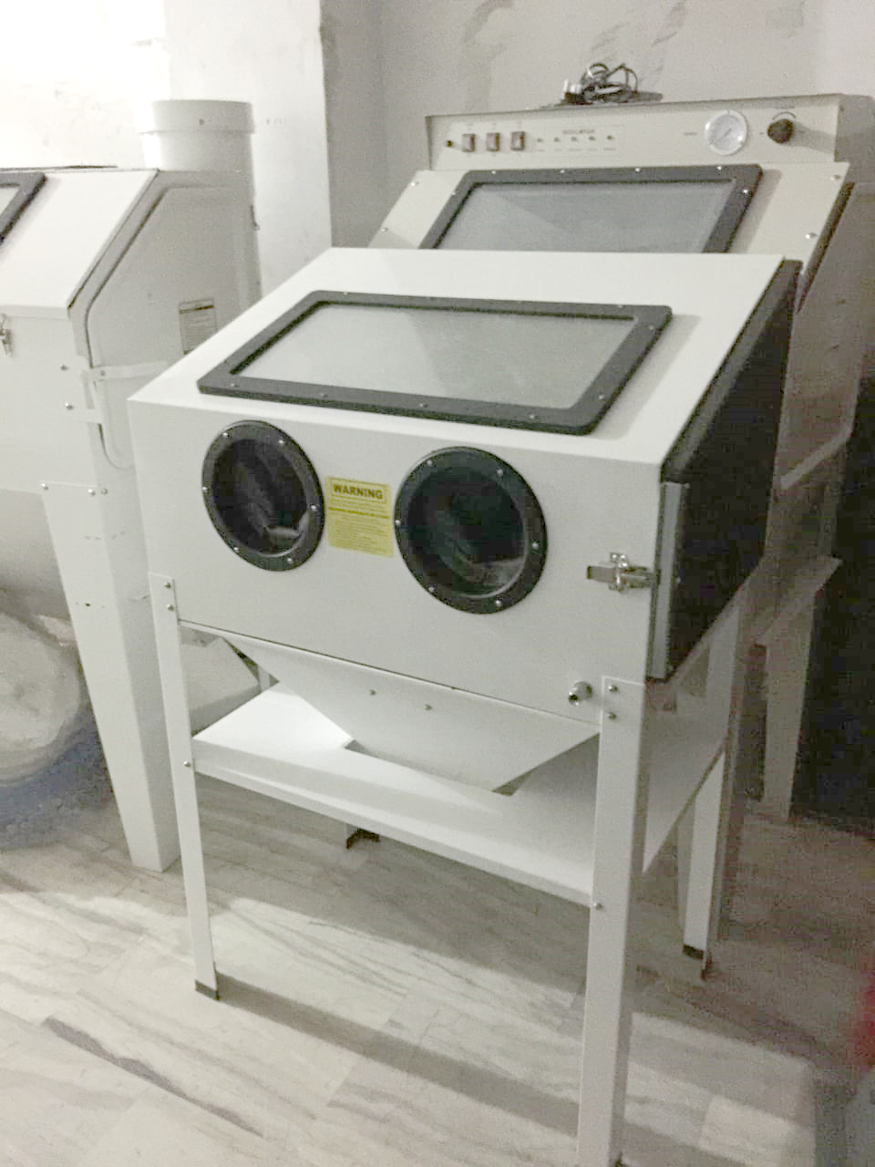 Suctionblast cabinet Machine