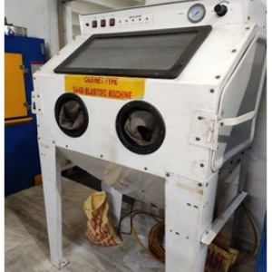 Cabinet Type Shot Blasting Machine